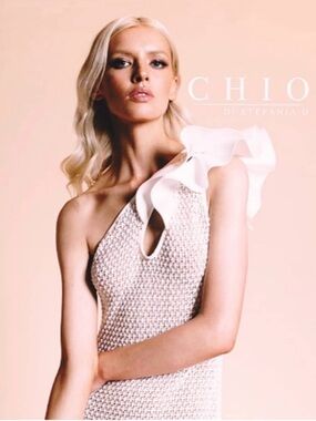 CHIO DI Stefania D White Long Knit Maxi Dress with Ruffle detail. Size XS. NWT